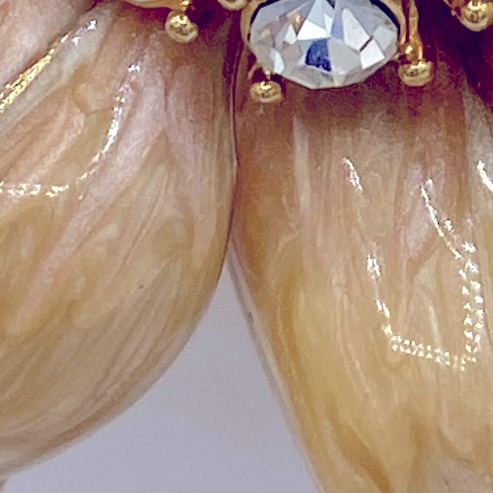 Vintage Nolan Miller Gold Tone Creamy Enamel And Clear Rhinestones Floral Brooch - Picture 8 of 9